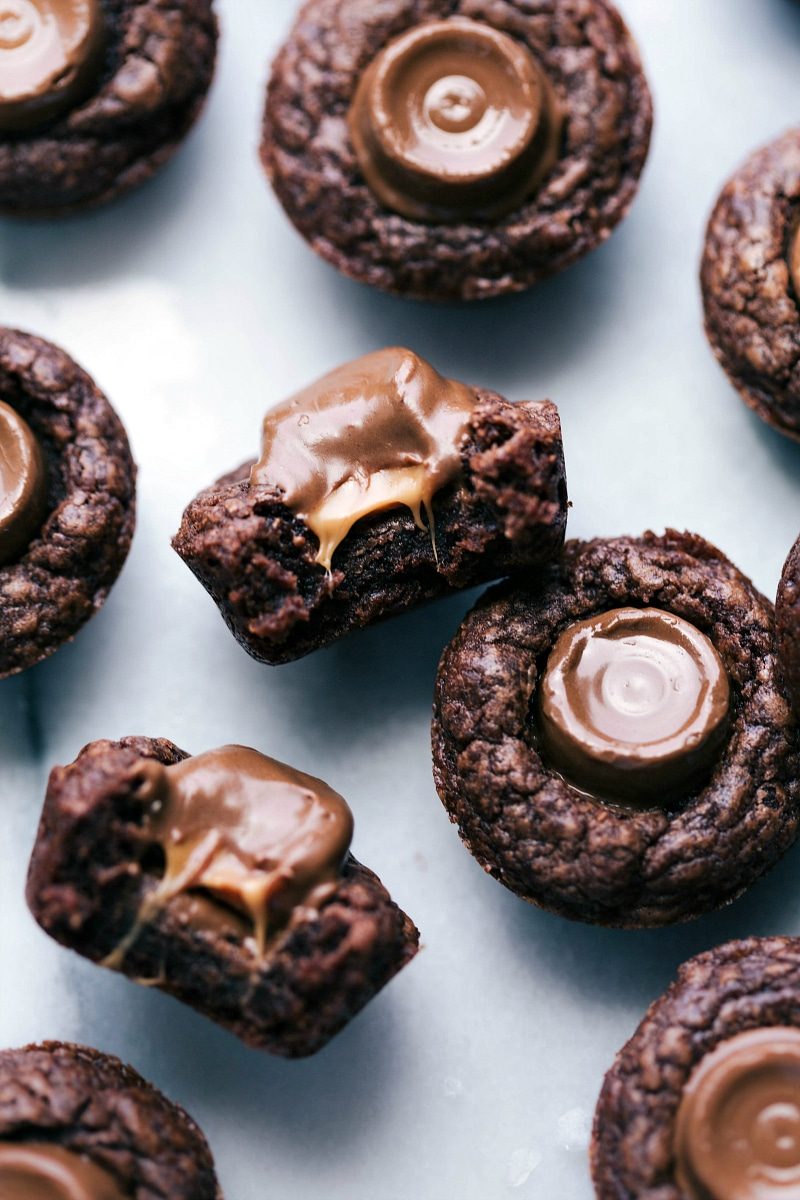Mini Brownie Bites alongside Rolos