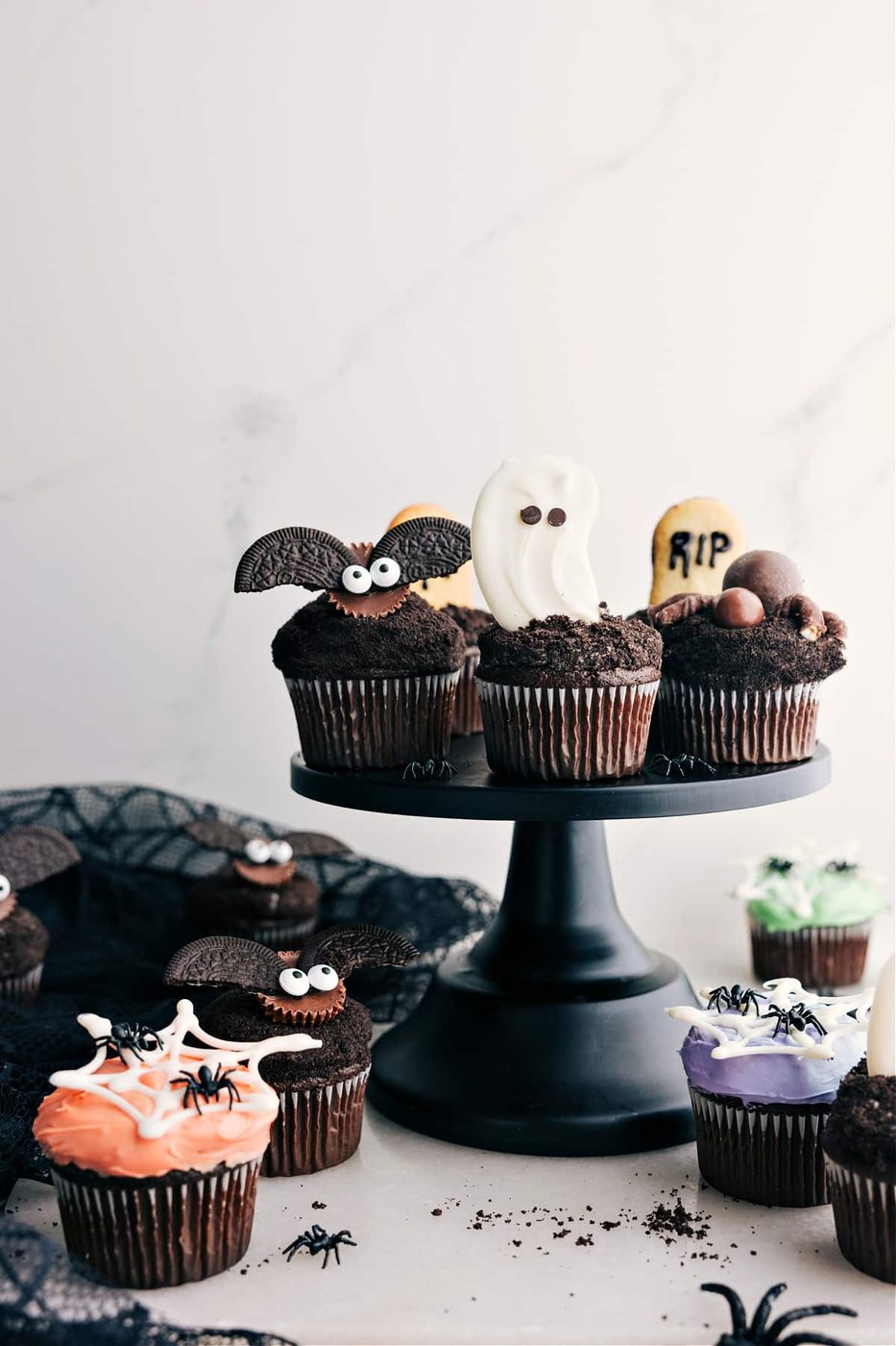 Straightforward Halloween Cupcakes