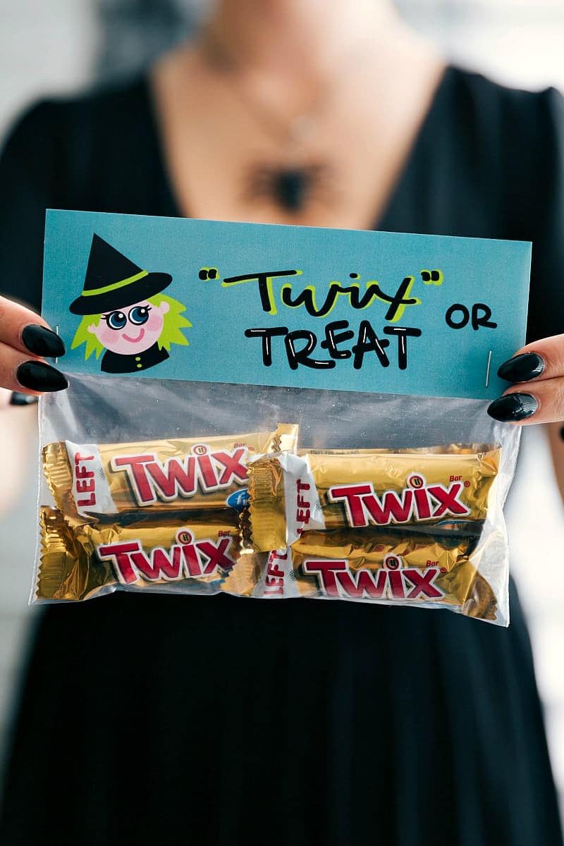 Halloween Treat Bags for the Table