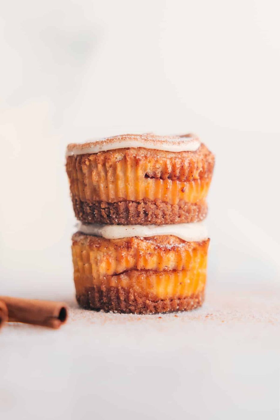 Cinnamon Roll Cheesecakes from the Pot