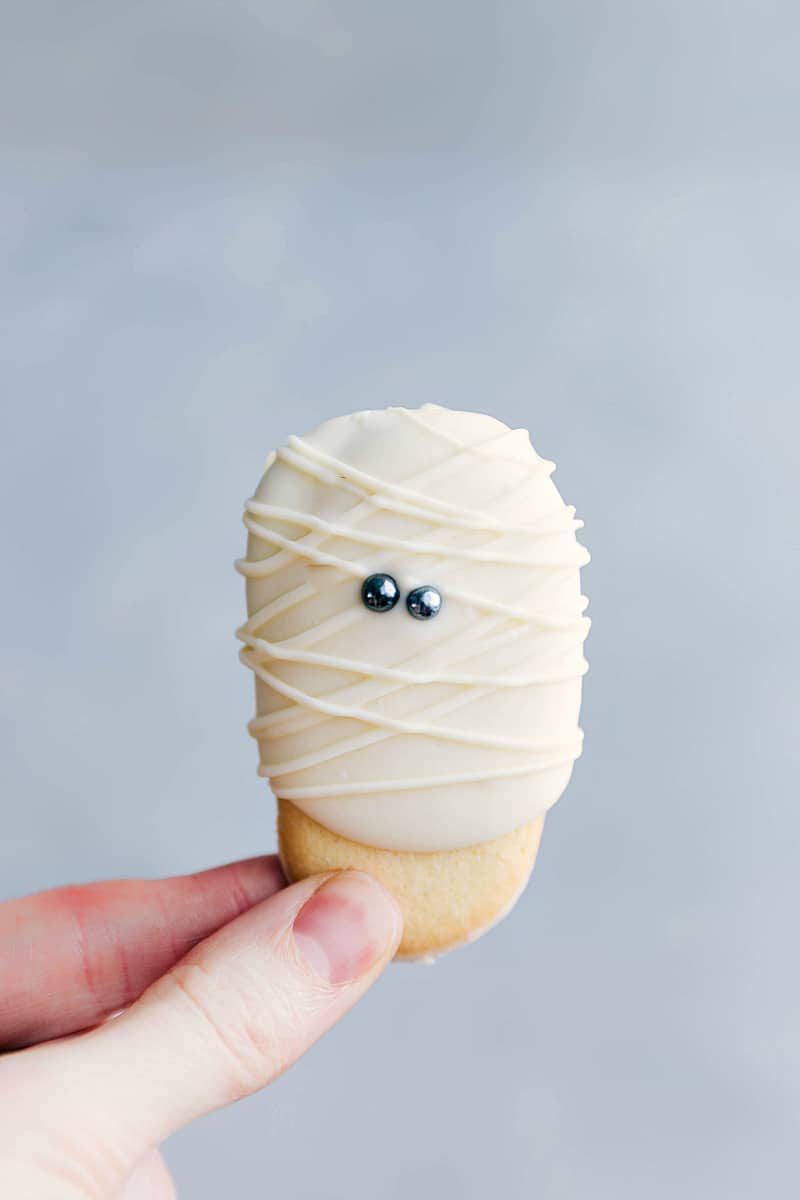 Mummy Cookies for Supper