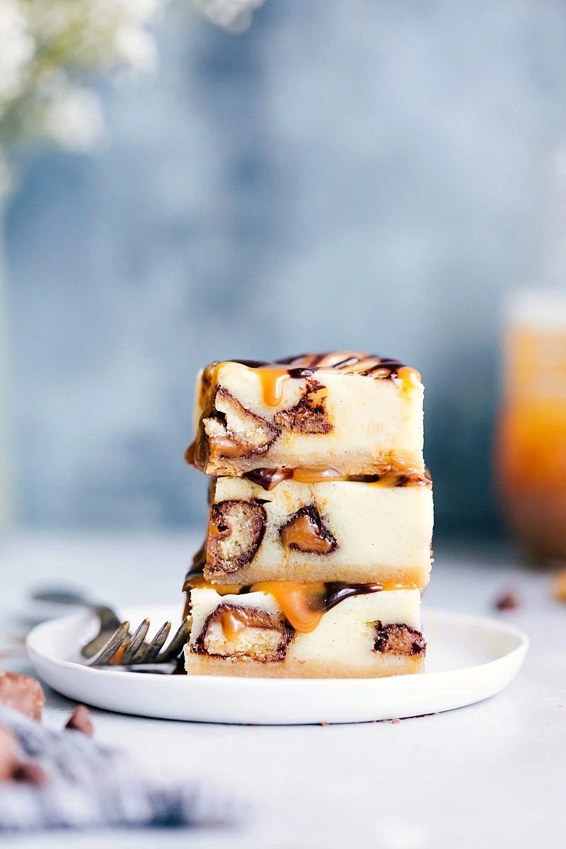 Twix Cheesecake Bars at Home