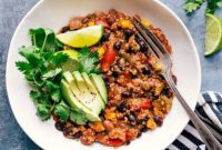 Flavorful Crockpot Southwestern Fajita Quinoa