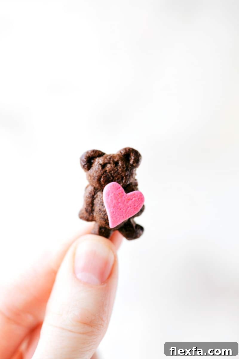 Sweet & Simple Valentine Surprises 9 Mini Valentine's Bear made from Teddy Grahams holding a heart sprinkle