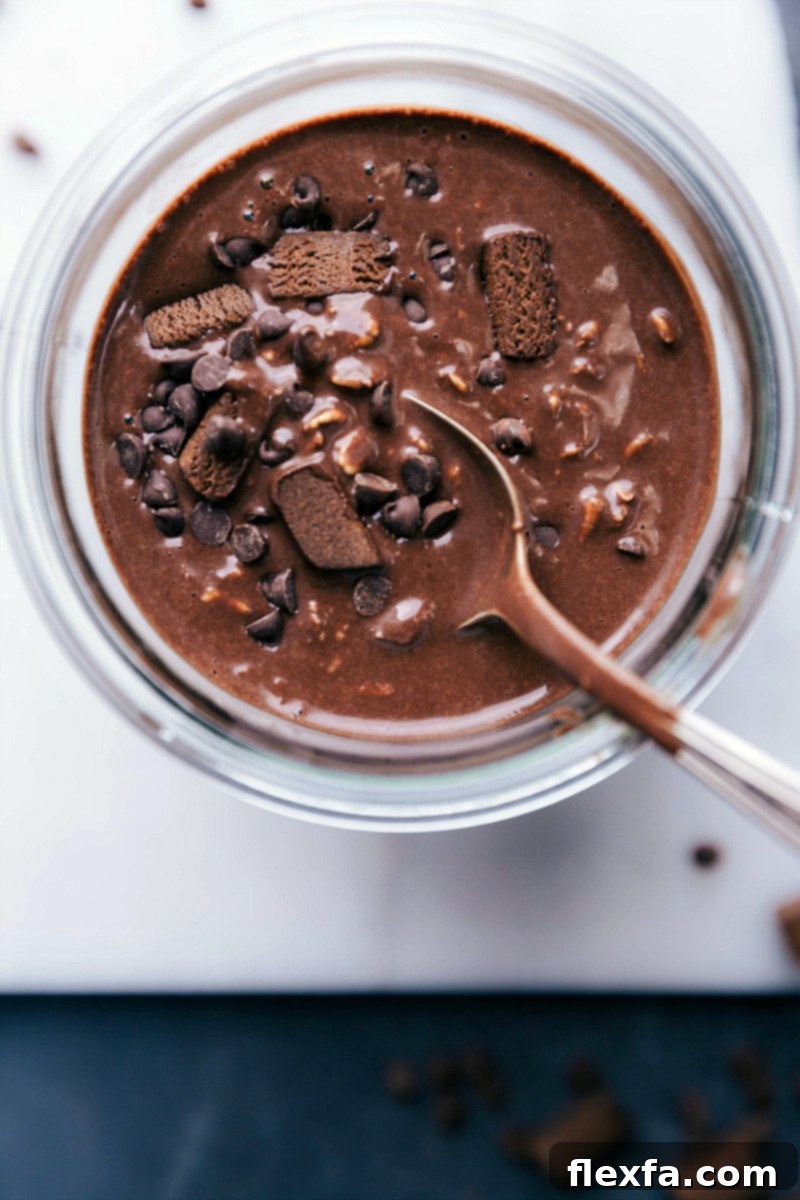 Ready-to-Enjoy Brownie Batter Overnight Oats: A Perfect Breakfast Finished brownie batter overnight oats recipe, ready to be enjoyed as a deliciously prepared breakfast.