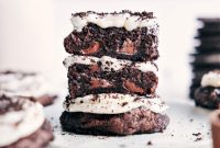 Oreo Crumble Cookies